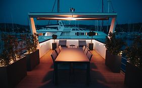 Marinavita - A Floating House